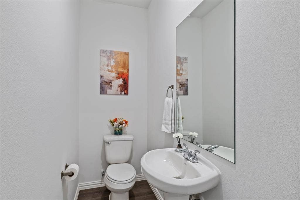 4619 Raleigh Dalton Road, Dallas, TX 75227