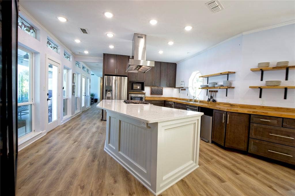 4707 River Hill Circle, Dallas, TX 75287 4707 River Hill Circle, Dallas, TX 75287