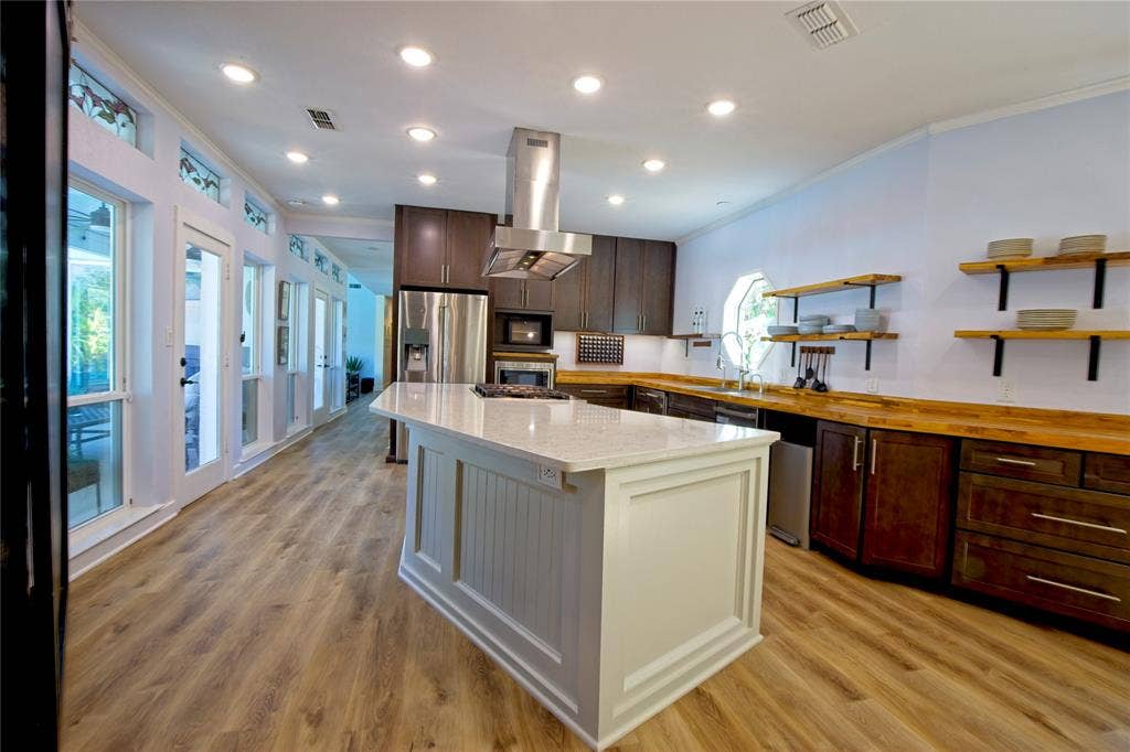 4707 River Hill Circle, Dallas, TX 75287 4707 River Hill Circle, Dallas, TX 75287