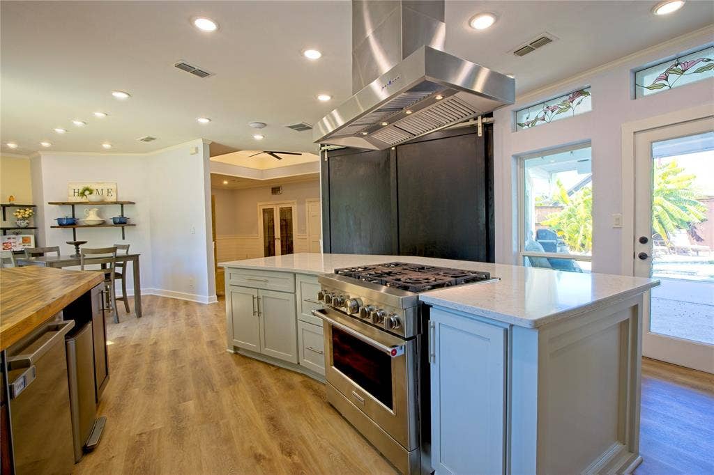4707 River Hill Circle, Dallas, TX 75287 4707 River Hill Circle, Dallas, TX 75287