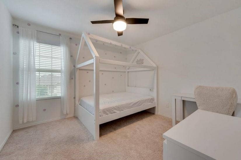 424 Frio Pass Trl, Haslet, TX 76052