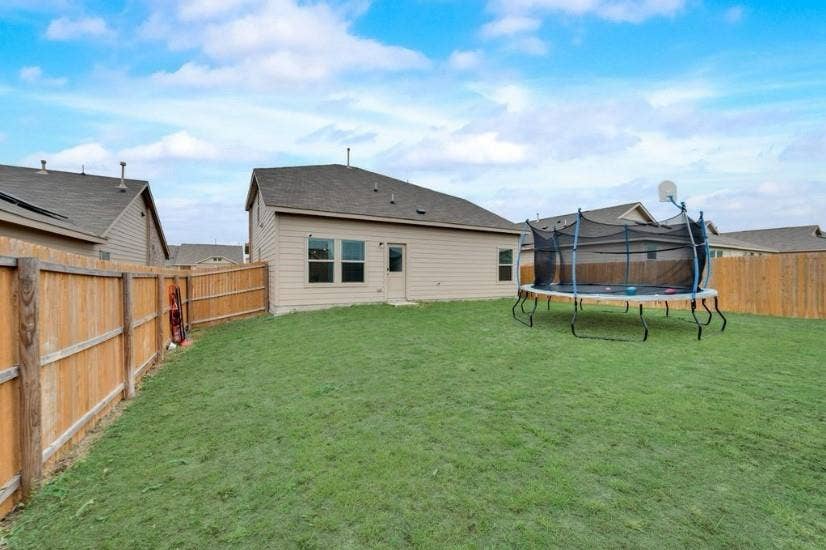 424 Frio Pass Trl, Haslet, TX 76052