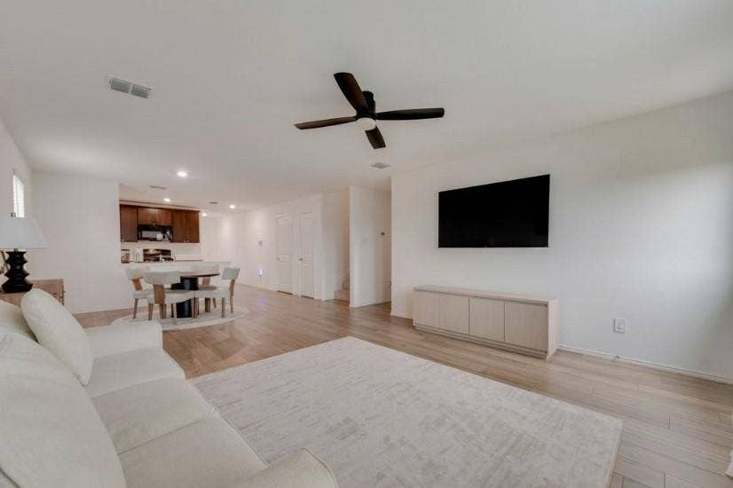424 Frio Pass Trl, Haslet, TX 76052