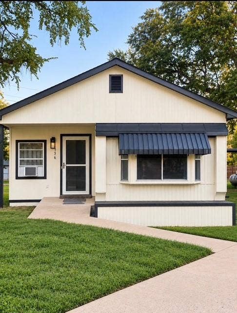 Property photo for 136 Palisade Drive, Gun Barrel City, TX