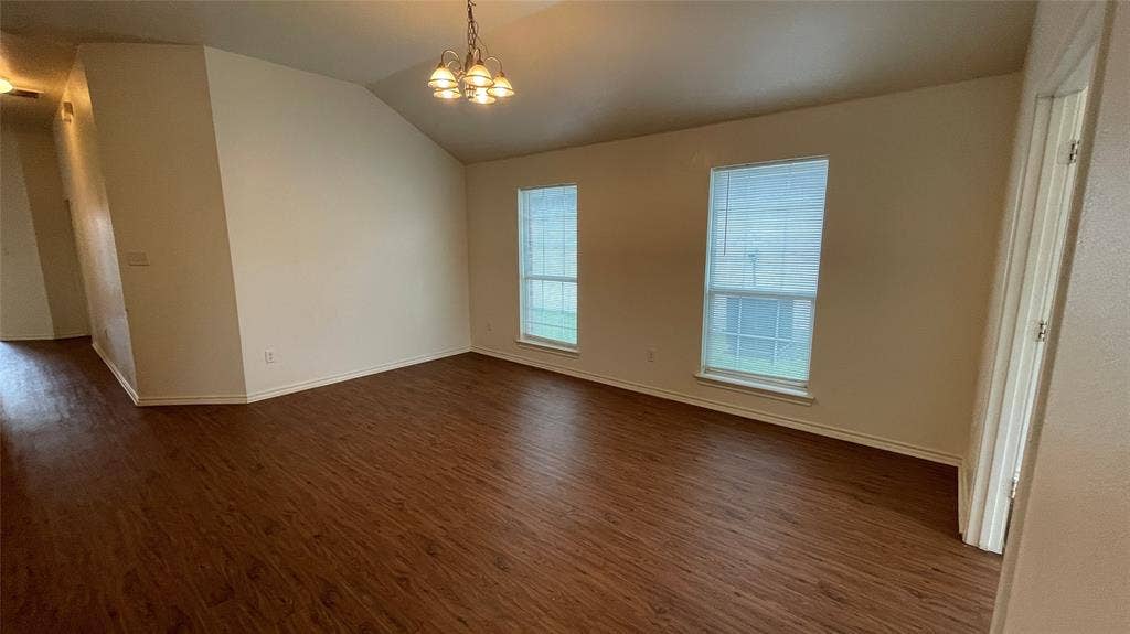 921 Simon Drive, Cedar Hill, TX 75104