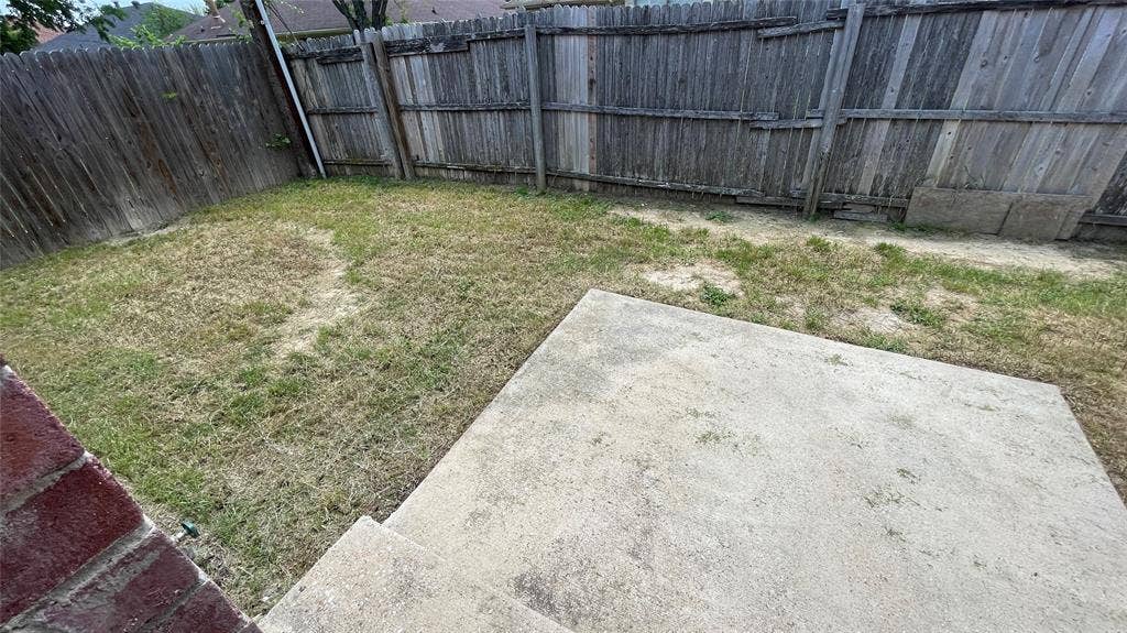 921 Simon Drive, Cedar Hill, TX 75104