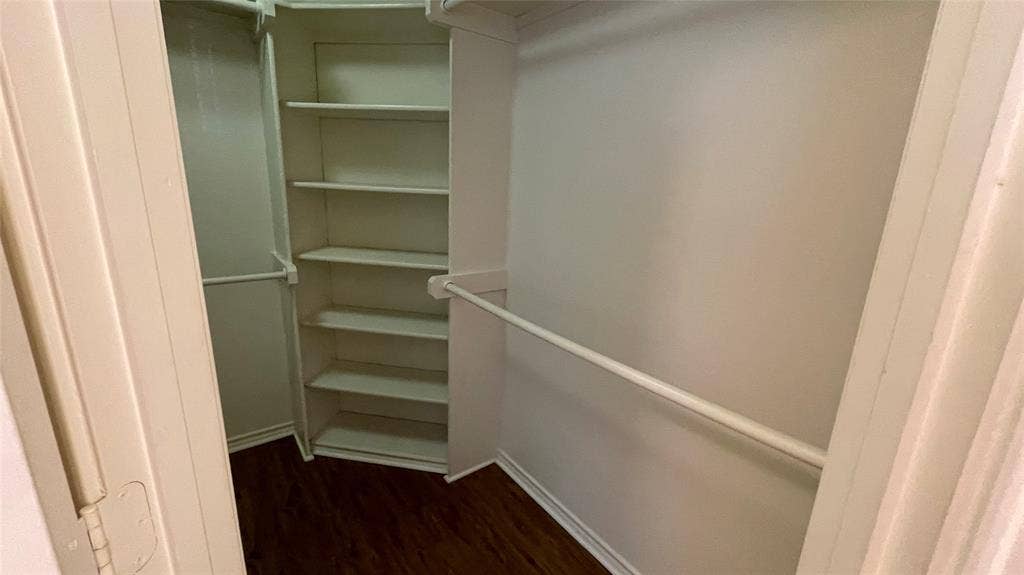 921 Simon Drive, Cedar Hill, TX 75104