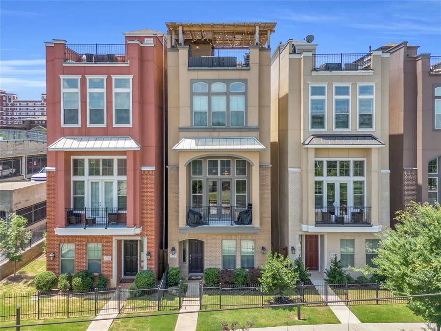 Property photo for 1376 Arch Place, Dallas, TX