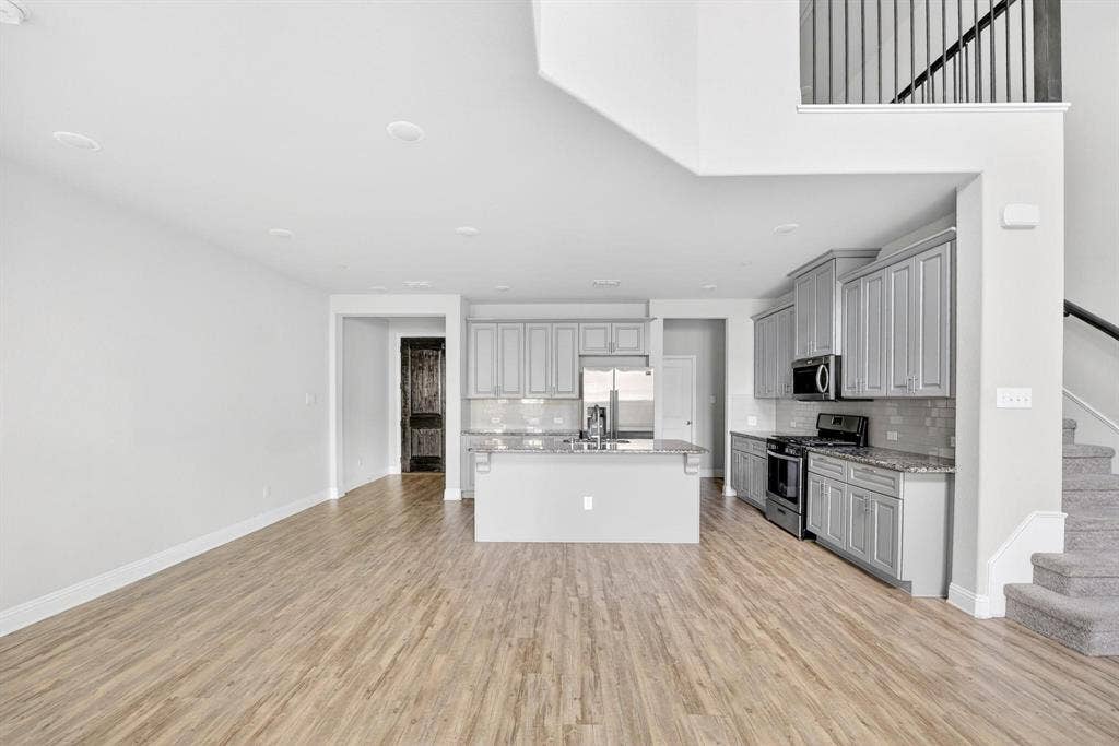 6428 Hermosa Drive, Plano, TX 75024 6428 Hermosa Drive, Plano, TX 75024