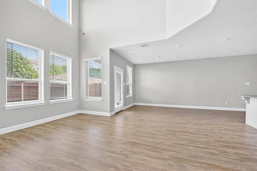 6428 Hermosa Drive, Plano, TX 75024 6428 Hermosa Drive, Plano, TX 75024
