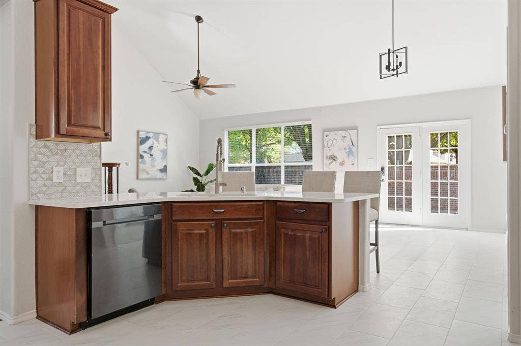 705 Royal Crest Court, McKinney, TX 75072 705 Royal Crest Court, McKinney, TX 75072