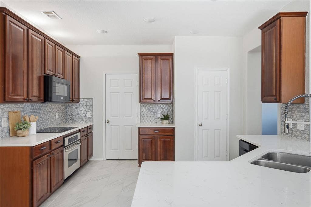 705 Royal Crest Court, McKinney, TX 75072 705 Royal Crest Court, McKinney, TX 75072
