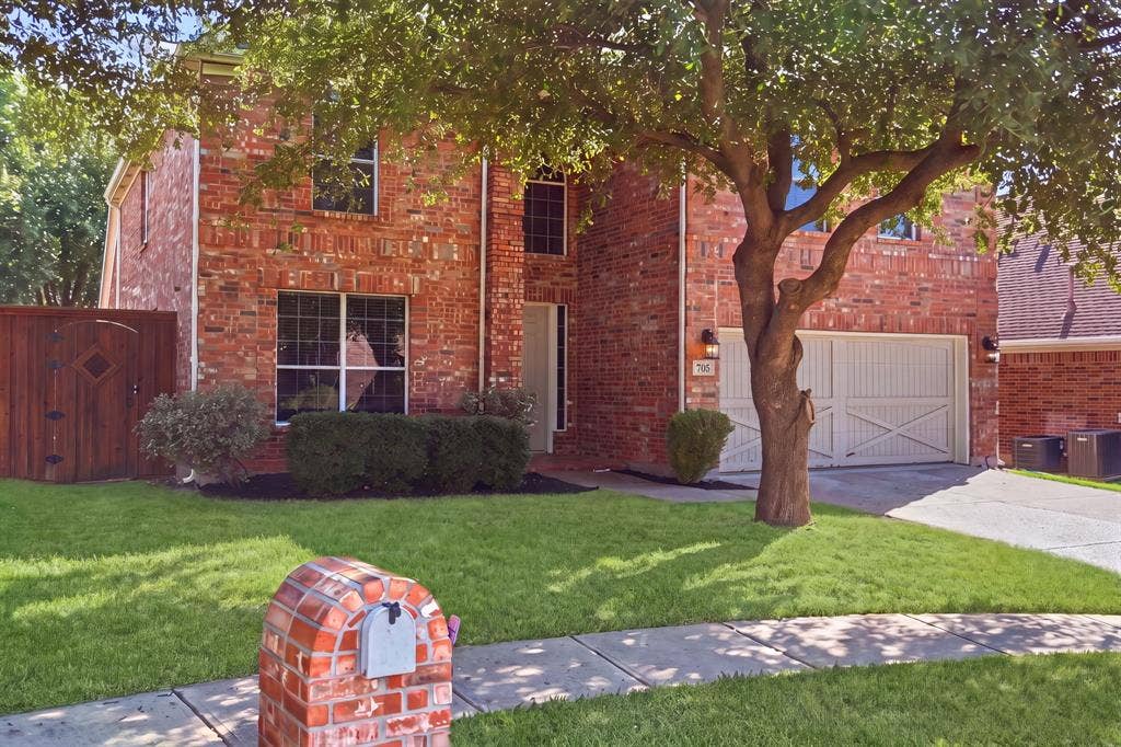 705 Royal Crest Court, McKinney, TX 75072 705 Royal Crest Court, McKinney, TX 75072