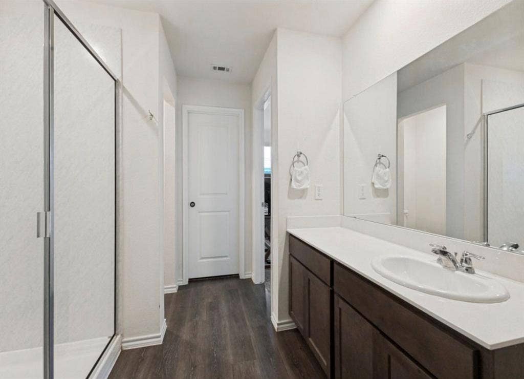 15127 Athena Drive, Dallas, TX 75253 15127 Athena Drive, Dallas, TX 75253