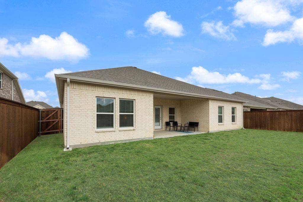 801 Vineyard Way, Forney, TX 75126 801 Vineyard Way, Forney, TX 75126