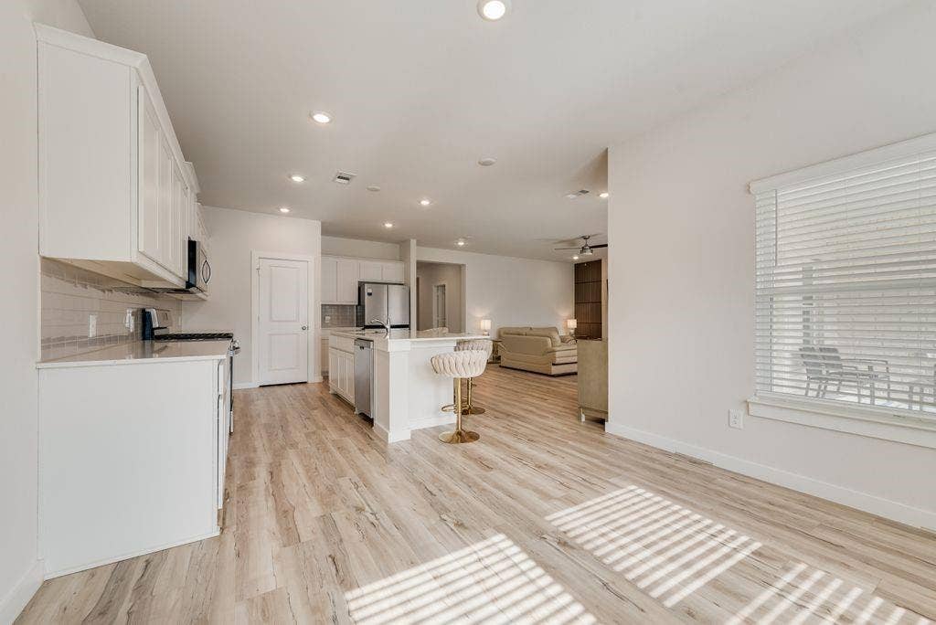 801 Vineyard Way, Forney, TX 75126 801 Vineyard Way, Forney, TX 75126