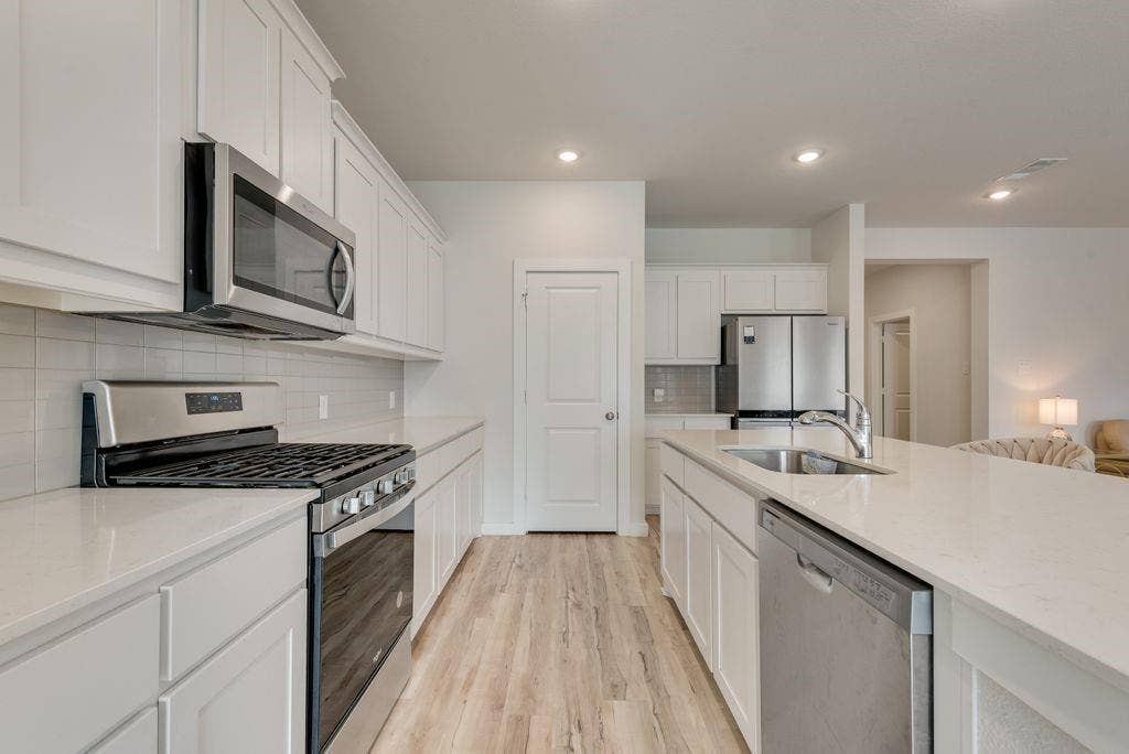 801 Vineyard Way, Forney, TX 75126 801 Vineyard Way, Forney, TX 75126