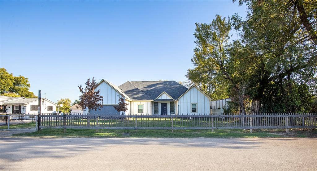 3512 Wilhurt Avenue, Dallas, TX 75216 3512 Wilhurt Avenue, Dallas, TX 75216