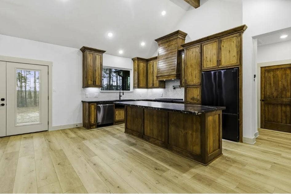 589 Big Buck Drive, Moscow, TX 75960
