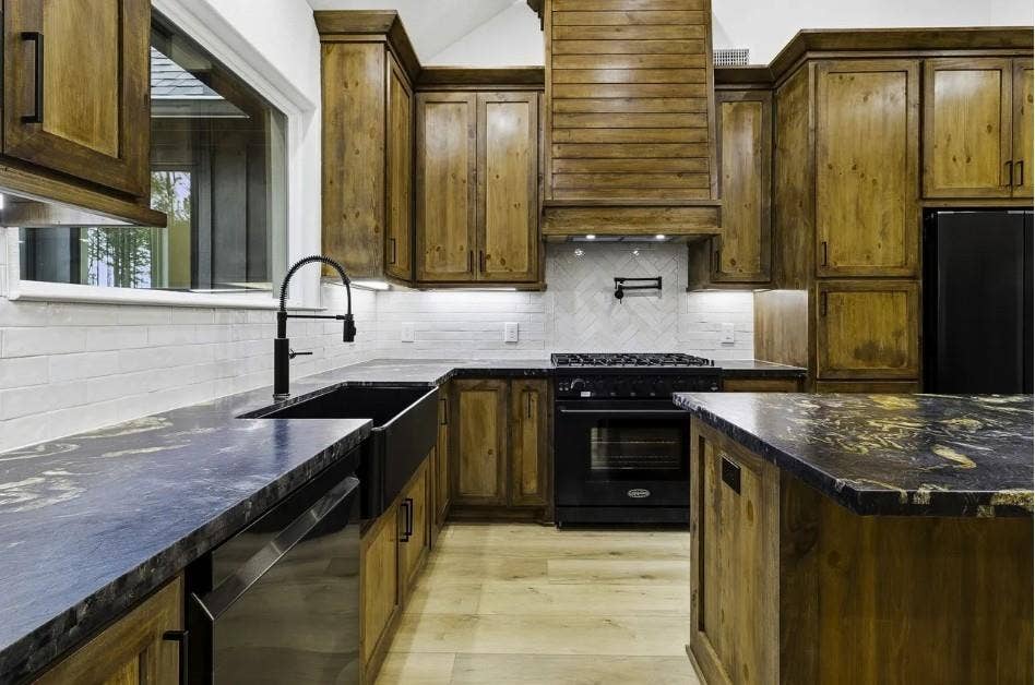 589 Big Buck Drive, Moscow, TX 75960