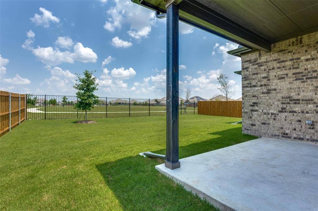 2921 Pronghorn Drive, Melissa, TX 75454 2921 Pronghorn Drive, Melissa, TX 75454