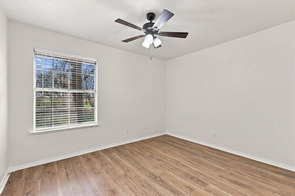 401 Fm 55, Waxahachie, TX 75165 Bedroom 3