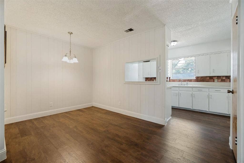 5319 Urban Crest Road, Dallas, TX 75227 5319 Urban Crest Road, Dallas, TX 75227