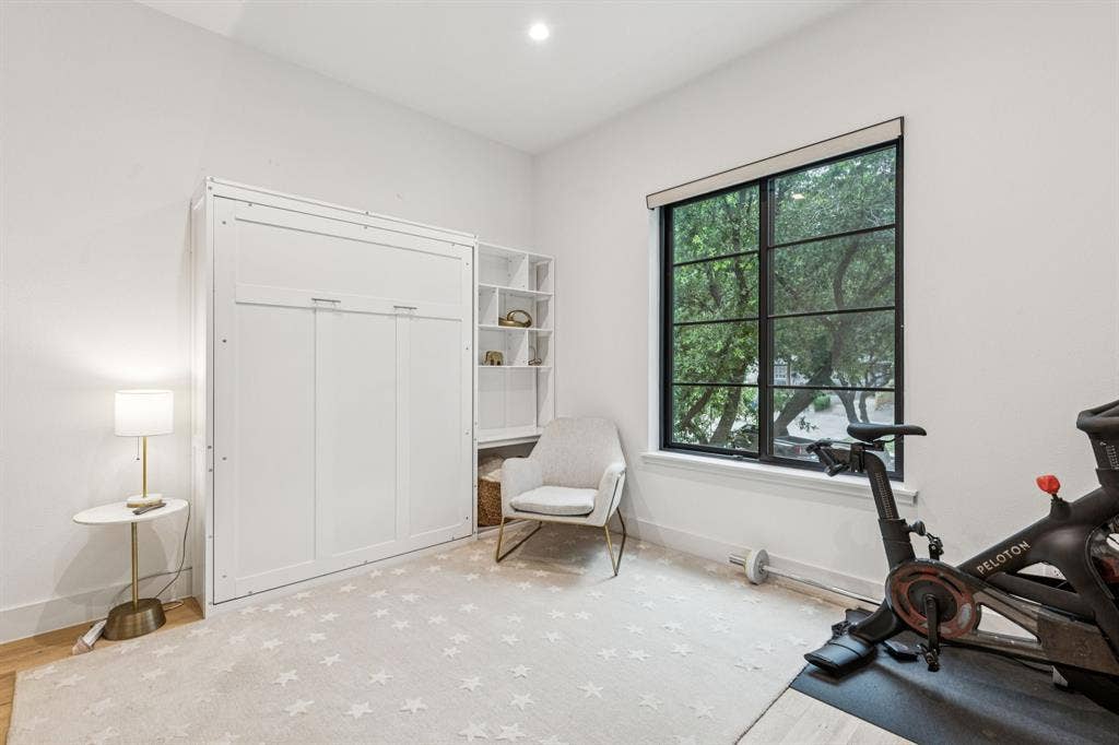1214 Haines Avenue, Dallas, TX 75208 1214 Haines Avenue, Dallas, TX 75208