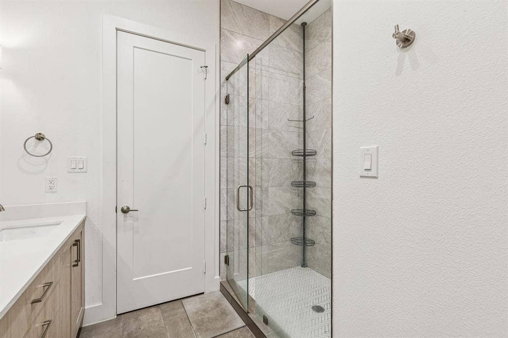 1214 Haines Avenue, Dallas, TX 75208 1214 Haines Avenue, Dallas, TX 75208