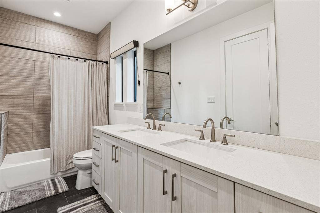 1214 Haines Avenue, Dallas, TX 75208 1214 Haines Avenue, Dallas, TX 75208