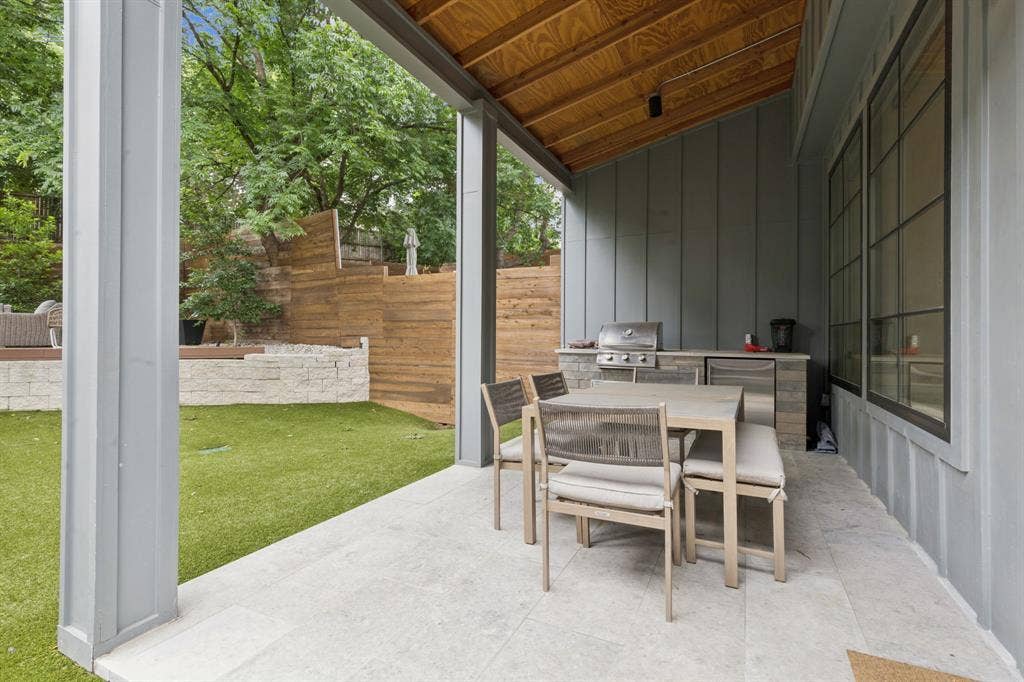 1214 Haines Avenue, Dallas, TX 75208 1214 Haines Avenue, Dallas, TX 75208