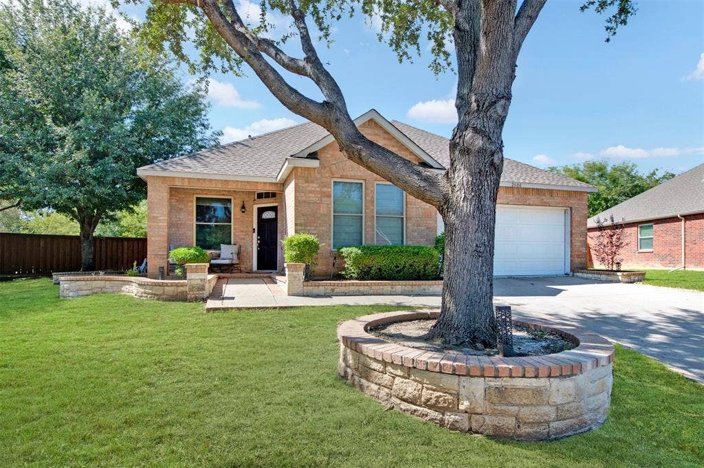 2600 Winterberry Lane, Little Elm, TX 75068