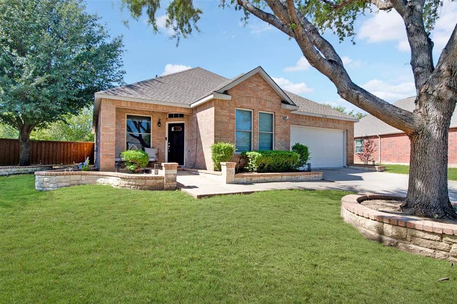 Property photo for 2600 Winterberry Lane, Little Elm, TX