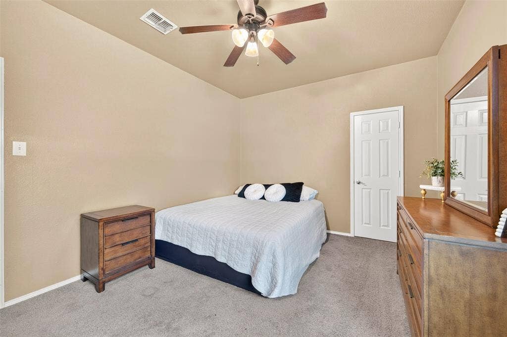 2600 Winterberry Lane, Little Elm, TX 75068