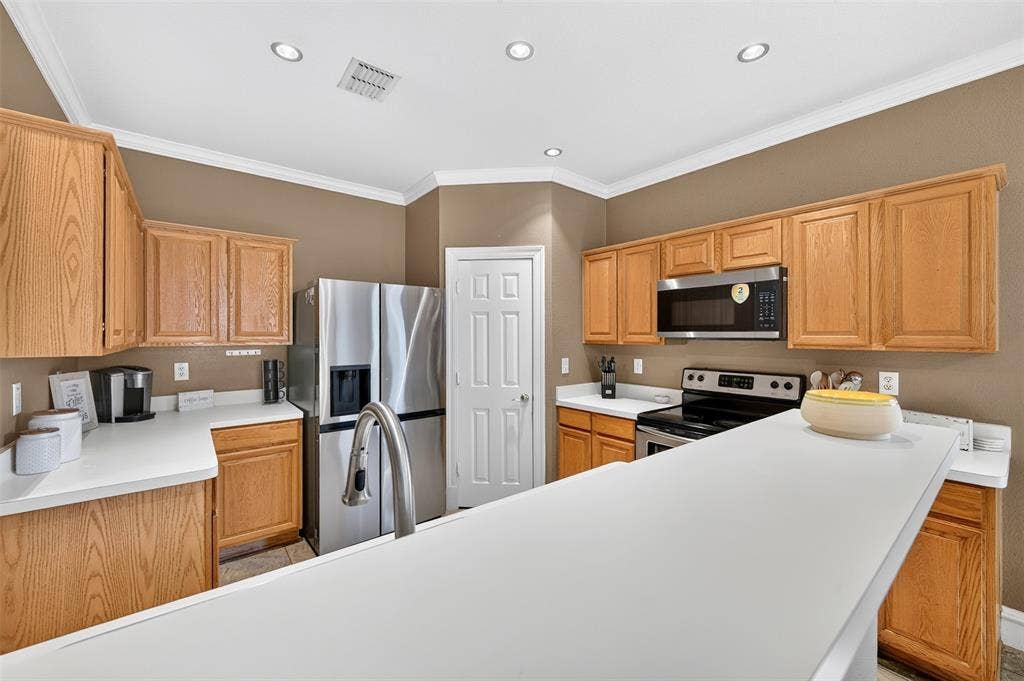 2600 Winterberry Lane, Little Elm, TX 75068