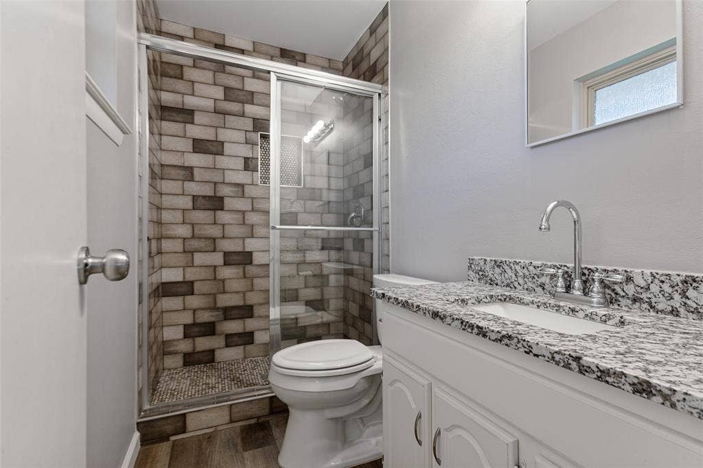 1335 Northlake Drive, Richardson, TX 75080 1335 Northlake Drive, Richardson, TX 75080