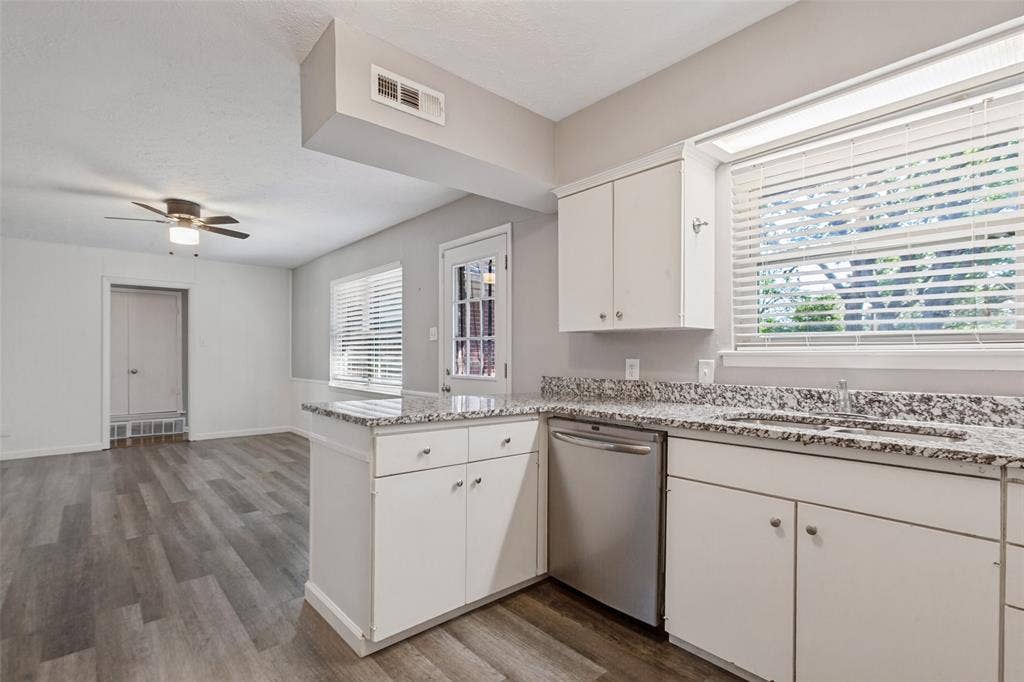 1335 Northlake Drive, Richardson, TX 75080 1335 Northlake Drive, Richardson, TX 75080
