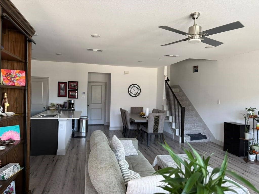 8869 Phoebe Road, Frisco, TX 75035 8869 Phoebe Road, Frisco, TX 75035
