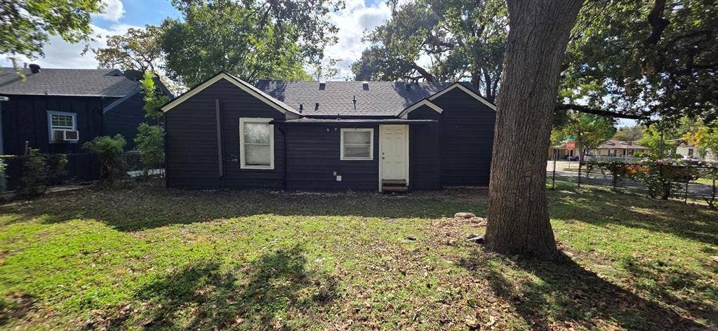 7610 Mohawk Drive, Dallas, TX 75235 7610 Mohawk Drive, Dallas, TX 75235