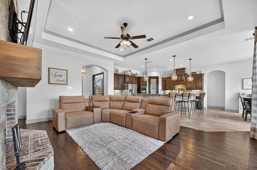 3075 Bridgecreek Drive, Rockwall, TX 75032 3075 Bridgecreek Drive, Rockwall, TX 75032