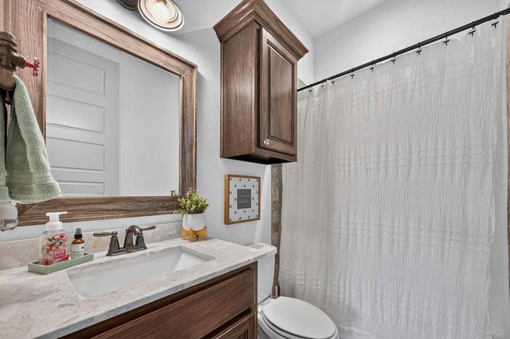 3075 Bridgecreek Drive, Rockwall, TX 75032 3075 Bridgecreek Drive, Rockwall, TX 75032
