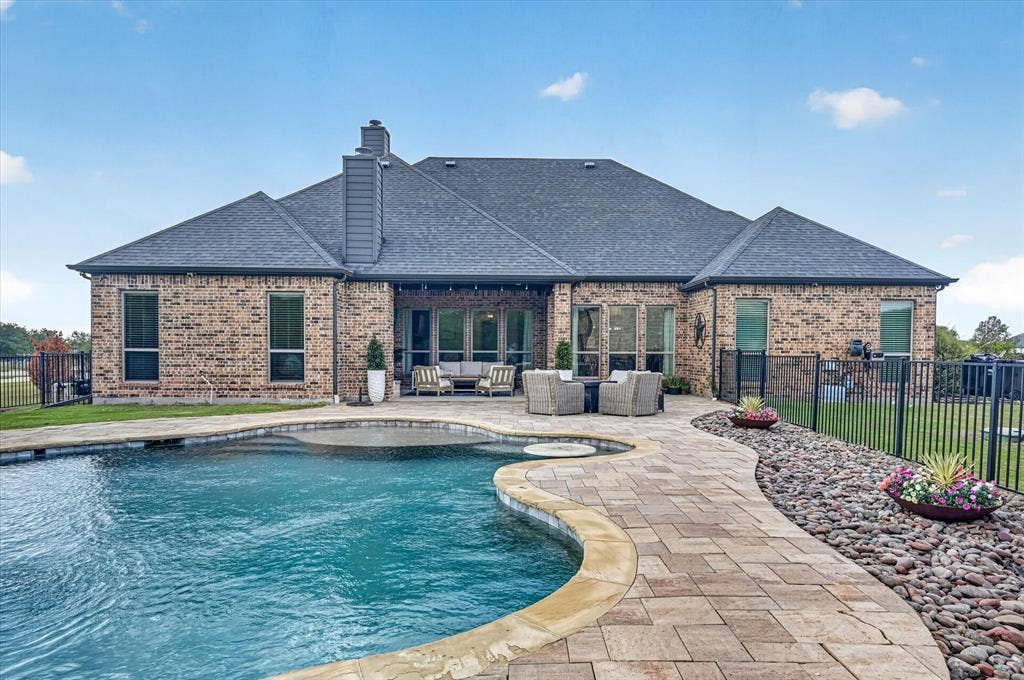 3075 Bridgecreek Drive, Rockwall, TX 75032 3075 Bridgecreek Drive, Rockwall, TX 75032