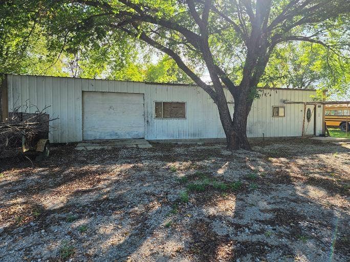 206 N Stadium Drive, Alvord, TX 76225 Front View - Come Back Again