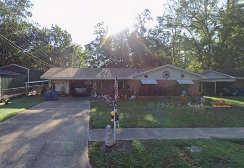 Property photo for 470 S Hearne Street, Waskom, TX