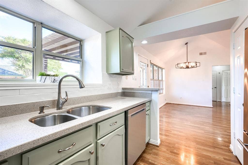 446 Phillips Drive, Coppell, TX 75019 446 Phillips Drive, Coppell, TX 75019