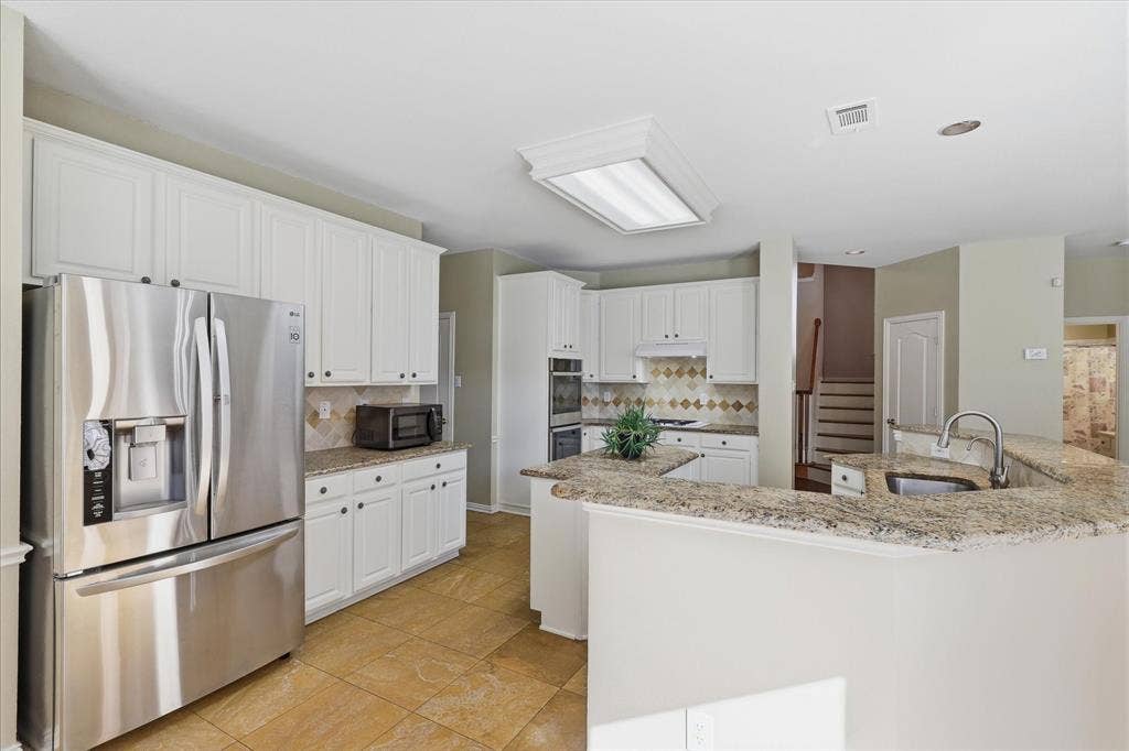 8905 High Meadows Drive, Plano, TX 75025 8905 High Meadows Drive, Plano, TX 75025