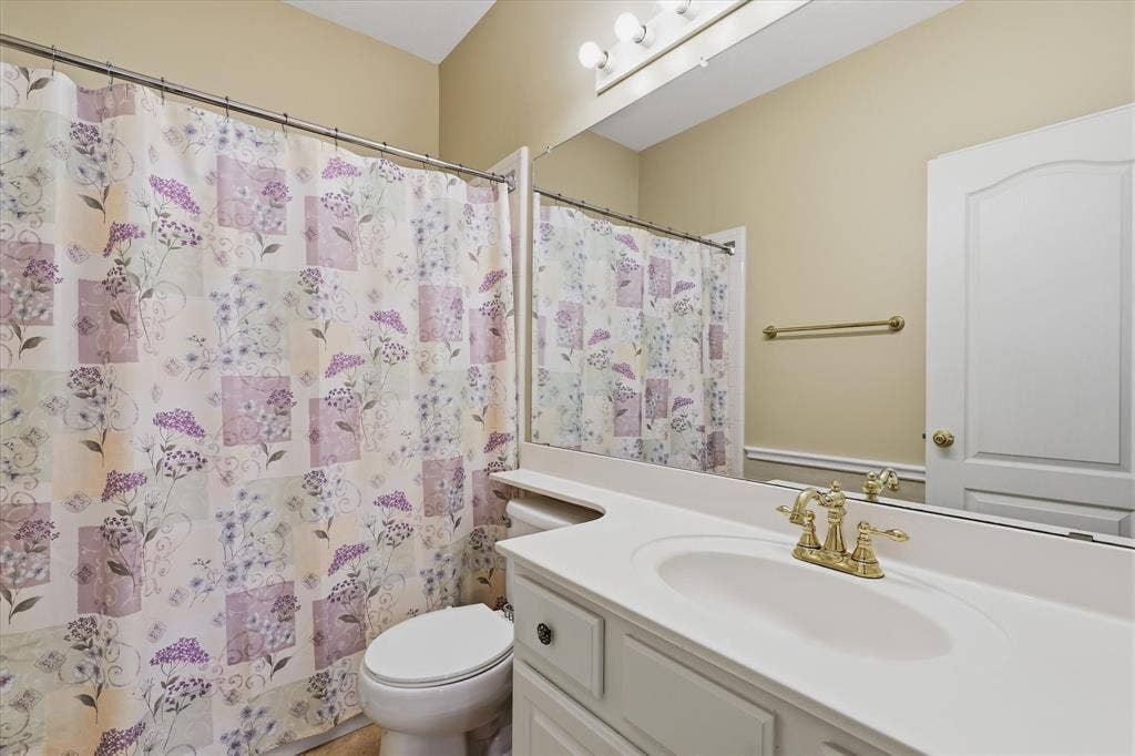 8905 High Meadows Drive, Plano, TX 75025 8905 High Meadows Drive, Plano, TX 75025