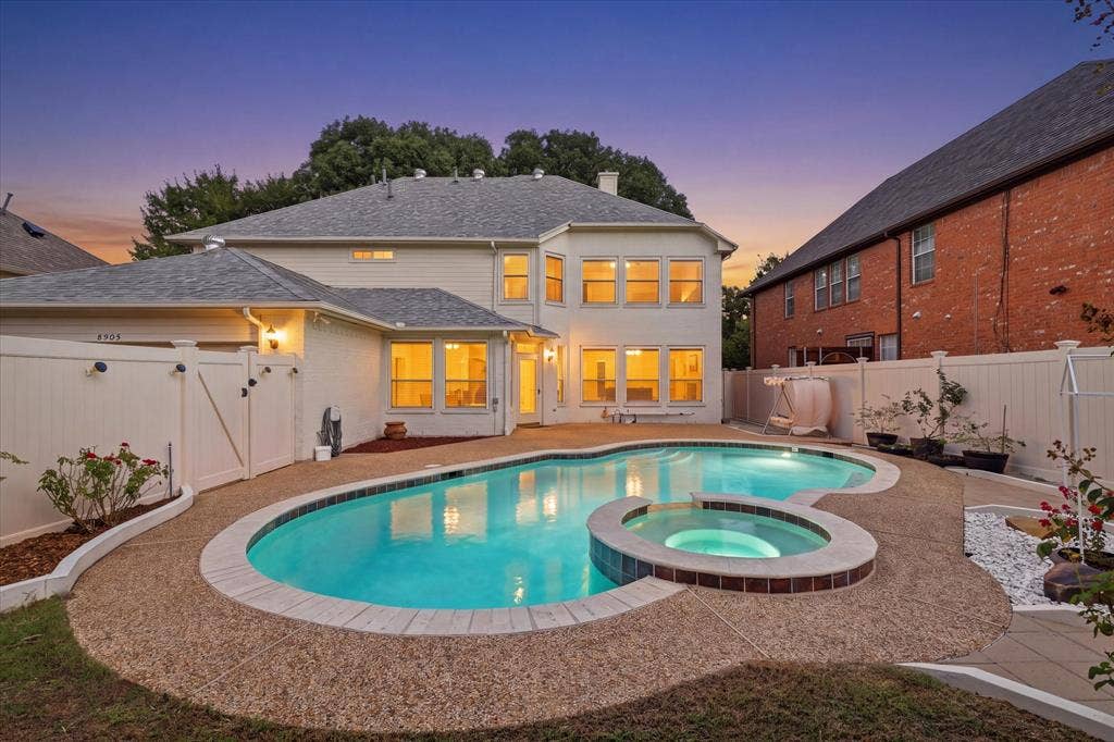 8905 High Meadows Drive, Plano, TX 75025 8905 High Meadows Drive, Plano, TX 75025
