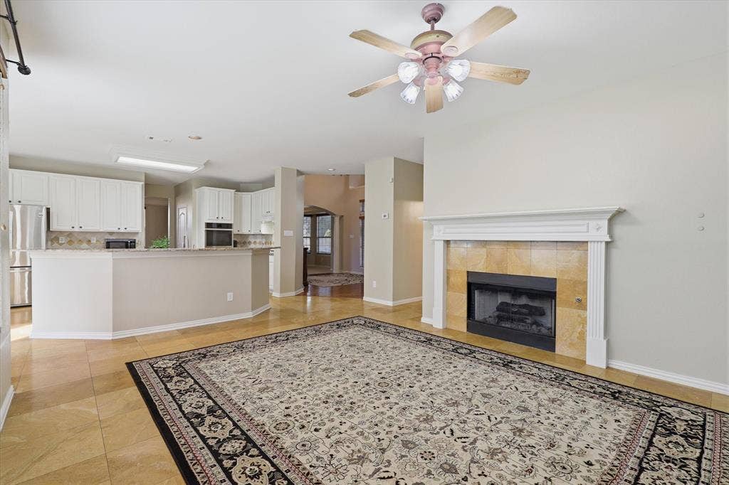 8905 High Meadows Drive, Plano, TX 75025 8905 High Meadows Drive, Plano, TX 75025