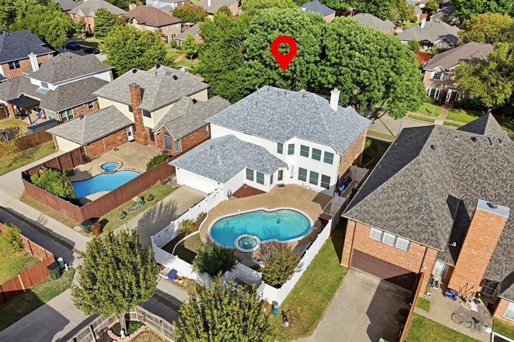 8905 High Meadows Drive, Plano, TX 75025 8905 High Meadows Drive, Plano, TX 75025